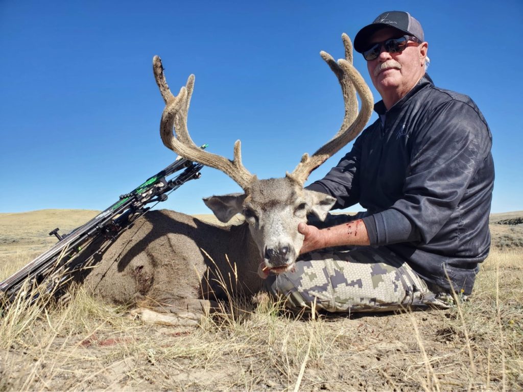 Archery Mule Deer Hunt in Wyoming