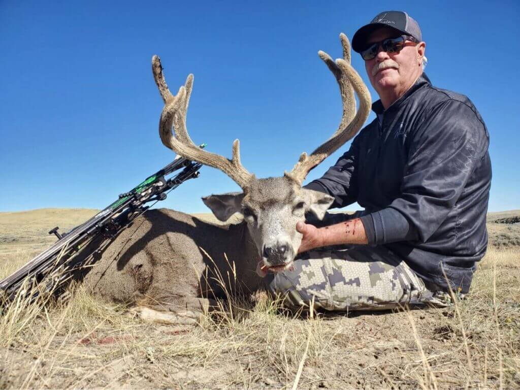 Archery Mule Deer Hunt in Wyoming