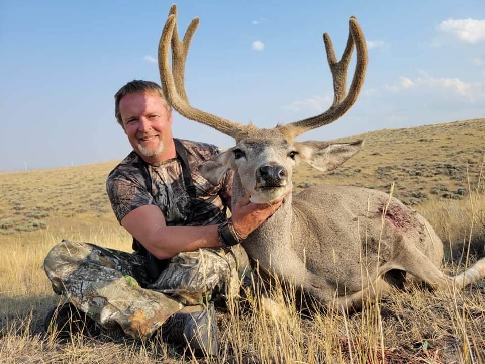 Table Mountain Outfitters - Wyoming Deer, Black Bear and Elk Hunting